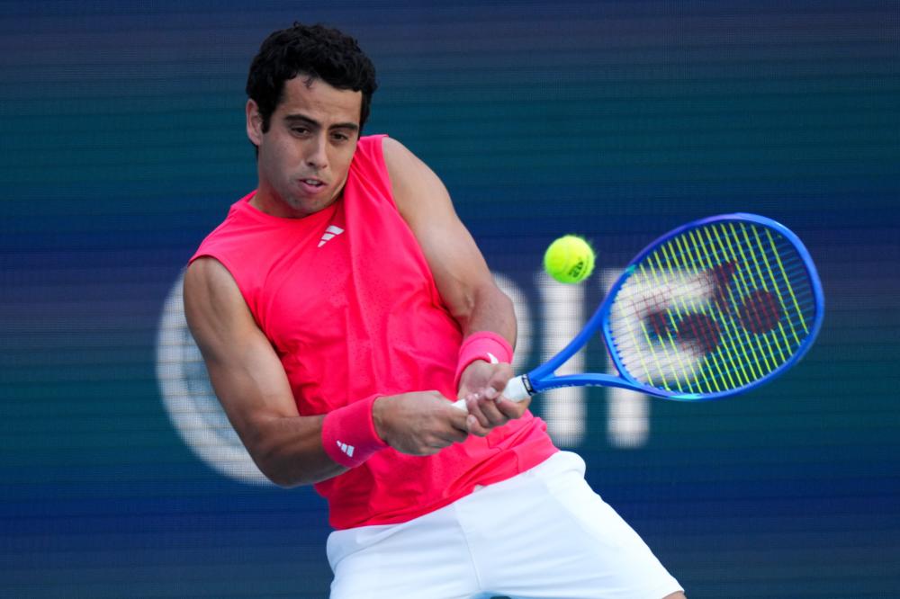 亿万28官网h5:足球友谊赛:我国雄狮队2比3败给中华台北队.